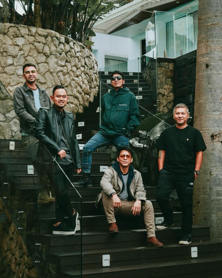 ariel noah motoran ke batu jatim bersama gading, gilang juragan raffi ahmad, desta