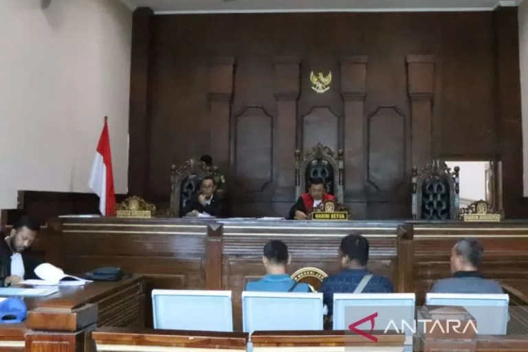 Pengadilan.jpg