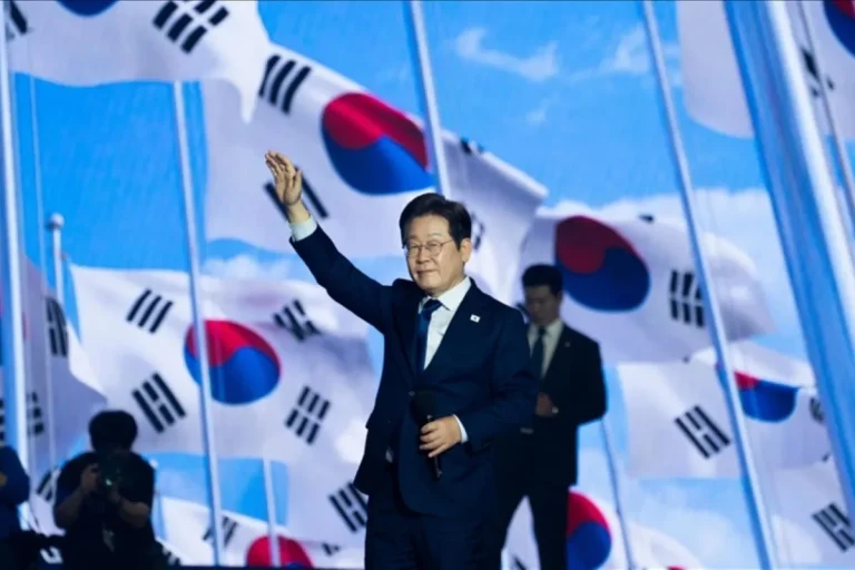 eks-pemimpin-partai-oposisi-Korsel-Lee-Jae-myung.jpg