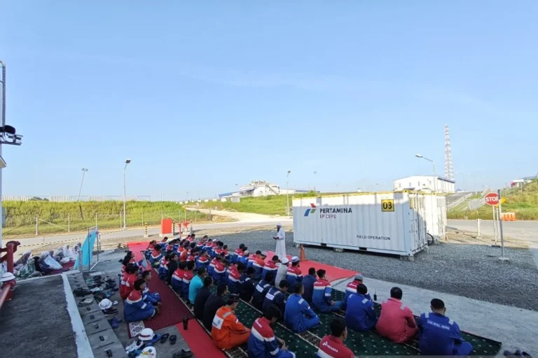 pegawai-pertamina.jpeg