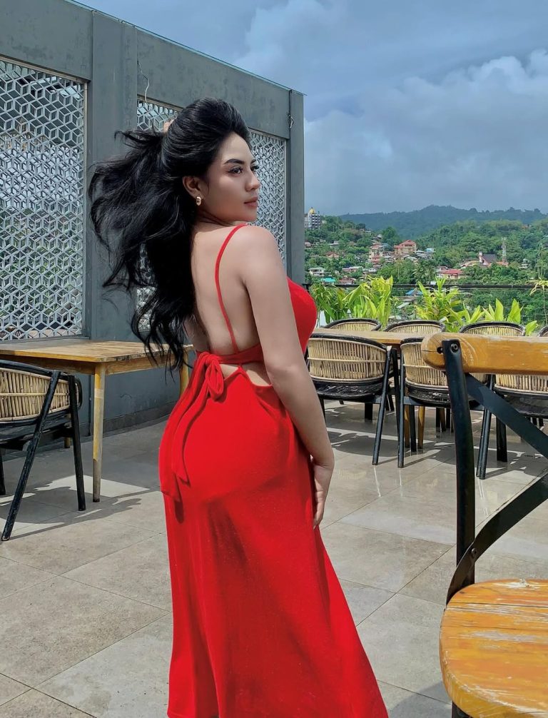 Selebgram Chasandra Thenu