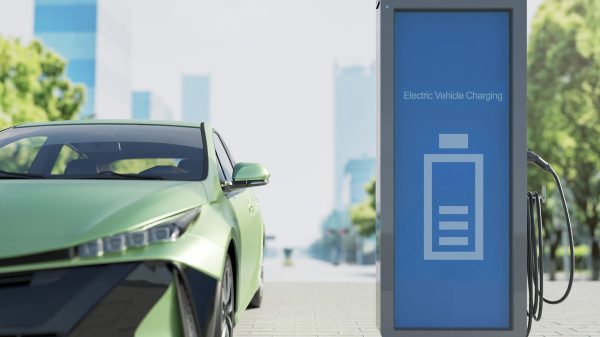 Teknologi Terkini pada Mobil Listrik: Persaingan Inovasi dari Tesla, Hyundai, hingga Wuling