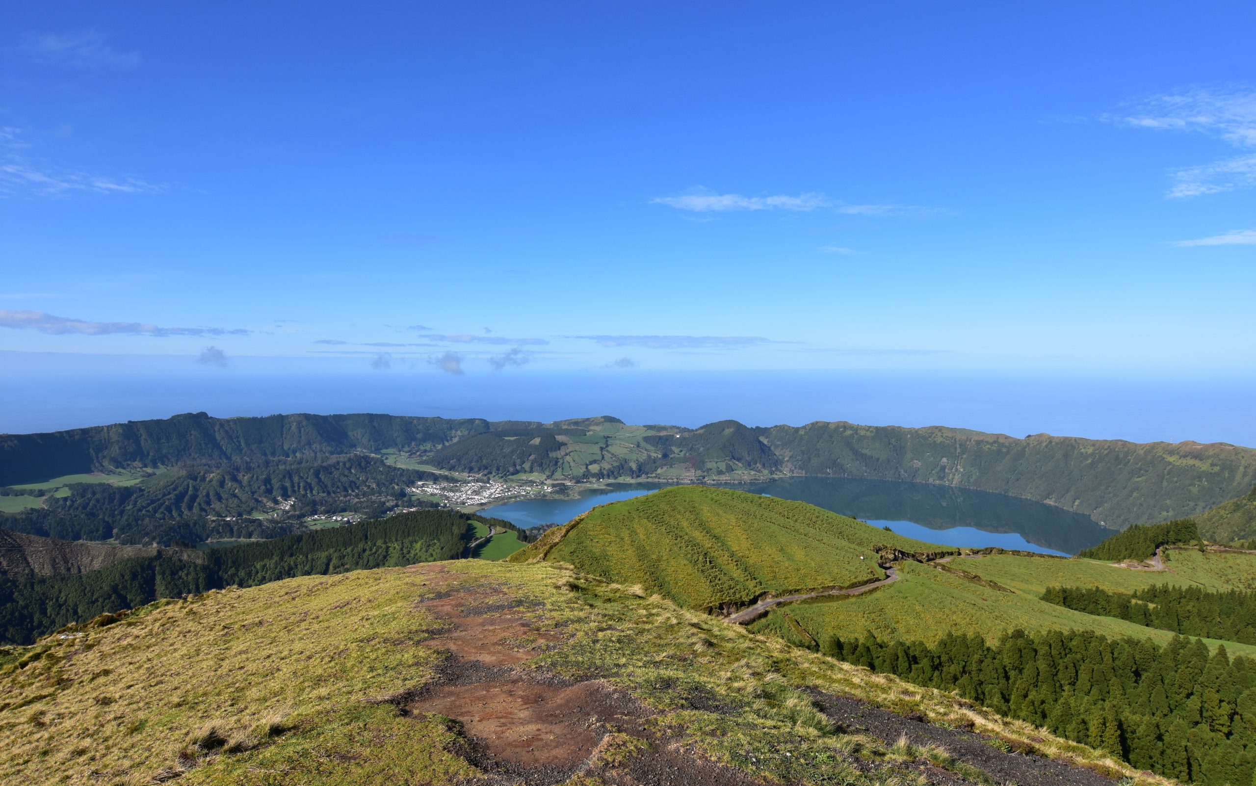 10 Tempat Wisata Hits di NTB yang Lagi Viral di 2025