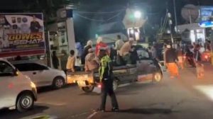 Kericuhan-yang-terjadi-di-Polres-Lumajang-Jawa-Timur-Minggu-13102025