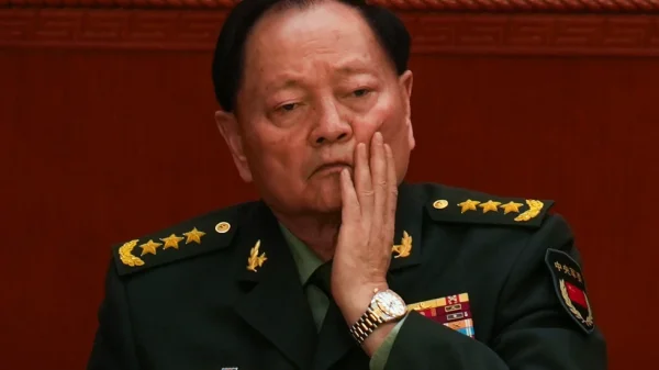 Jenderal Zhang Youxia, wakil ketua Komisi Militer Pusat Tiongkok, menghadiri sesi pembukaan Kongres Rakyat Nasional (NPC) di Balai Besar Rakyat di Beijing, Tiongkok, Rabu, 5 Maret 2025. (Foto AP/Ng Han Guan, Arsip)