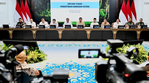 Prabowo Cabut Izin 28 perusahaan di Sumatera. Foto: BPMI Setpres/Cahyo