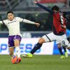 BOLOGNA, ITALIA - 18 JANUARI: Fabiano Parisi dari ACF Fiorentina beraksi melawan Santiago Castro dari Bologna FC 1909 pada pertandingan Serie A antara Bologna FC 1909 dan ACF Fiorentina di Stadion Renato Dall'Ara pada 18 Januari 2026 di Bologna, Italia. (Foto oleh Gabriele Maltinti/Getty Images)