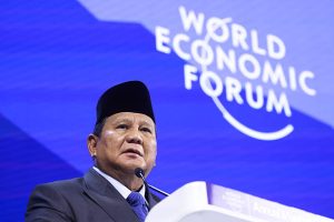 Prabowo Subianto Presiden Indonesia saat Forum Ekonomi Dunia WEF di Davos Swiss pada Kamis 22 Januari 2026 Pertemuan tahunan para pemimpin politik eksekutif puncak dan selebritas di Davos ini berlangsung dari 19 23 Januari Fotografer Krisztian BocsiBloomberg via Getty Images