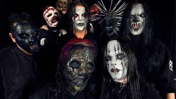 AUSTRALIA   30 JANUARI HARI BESAR Foto SLIPKNOT berpose di festival Foto oleh Martin PhilbeyRedferns via Getty Images