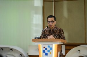  Wamenkomdigi Nezar Patria memberikan keynote speech dalam acara Workshop Cybersecurity di BPSDMP Komdigi Yogyakarta Bantul DI Yogyakarta Sabtu 31012026 Foto AnharKomdigi