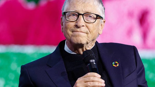 Pendiri Microsoft Bill Gates berbicara selama acara Goalkeepers global pertama Gates Foundation di negara negara Nordik yang diadakan di Stockholm Swedia pada 22 Januari 2026 Foto oleh Stefan Jerrevang  TT News Agency  AFP via Getty Images  Sweden OUT