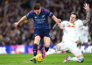 Viktor Gyokeres kiri dari Arsenal dan Joe Rodon dari Leeds United berebut bola selama pertandingan Liga Premier di Elland Road Leeds Tanggal foto Sabtu 31 Januari 2026 Foto oleh Mike EgertonPA Images via Getty Images