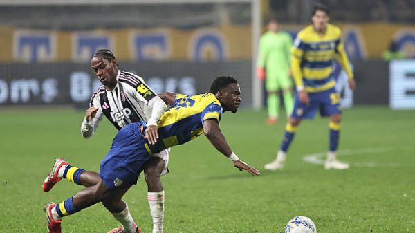 Mandela Keita berpartisipasi dalam pertandingan Serie A 2025 2026 antara Parma dan Juventus di Parma Italia pada 1 Februari 2026 Foto oleh Loris RoselliNurPhoto via Getty Images