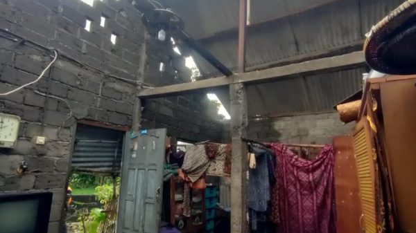 Penampakan dampak hujan lebat disertai angin kencang yang melanda sejumlah titik di Kabupaten Sleman Foto diunggah Minggu 122026 Foto dok BPBD Sleman