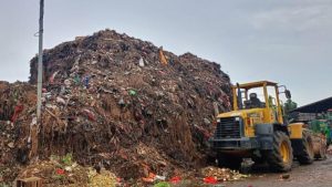 068789200_1767930639-sampah_pasar