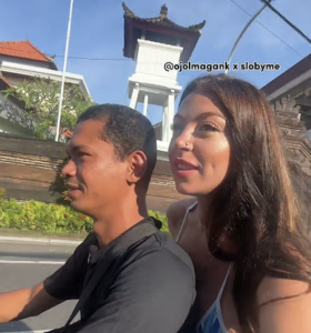 Ojek Online Ojol diketahui bernama M Ray dan bule Slobyme viral di media sosial