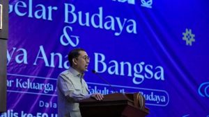 Menbud Fadli Zon
