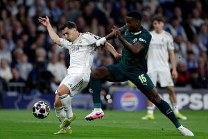 MADRID SPANYOL   11 Maret Kiri Brahim Diaz dari Real Madrid Marc Guehi dari Manchester City selama pertandingan Liga Champions UEFA antara Real Madrid vs Manchester City di Estadio Santiago Bernabeu pada 11 Maret 2026 di Madrid Spanyol Foto oleh Maria Gracia JimenezSoccratesGetty Images