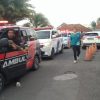 Foto Para korban laka maut di Majalengka saat dibawa pulang ambulans ke Karawang Erick Disy DarmawandetikJabar