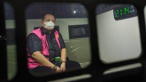 eks-gubernur-lampung-arinal-djunaidi-jadi-tersangka-1777389528243_169