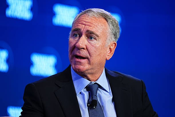 Ken Griffin, kepala eksekutif Citadel Advisors LLC, di KTT Ekonomi Dunia Semafor selama pertemuan Musim Semi Dana Moneter Internasional (IMF) dan Bank Dunia di Washington, DC, AS, pada hari Selasa, 14 April 2026. Dana Moneter Internasional menurunkan proyeksi pertumbuhan untuk tahun ini setelah perang di Timur Tengah memicu guncangan minyak besar dan memasukkan kemungkinan penurunan jika konflik berlanjut dan infrastruktur energi rusak parah. Fotografer: Aaron Schwartz/Bloomberg via Getty Images