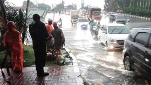 hujan-deras-di-bogor-menyebabkan-banjir-di-terowongan-tugu-pancakarsa-dokistimewa-1777551462721_169