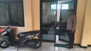 kades-buncitan-sedati-ditemukan-meninggal-diduga-bunuh-diri-1777811111421_169