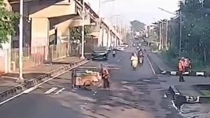 pajero-tabrak-pedagang-bawa-gerobak-di-jaktim-1777753479779_169