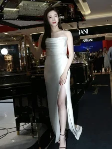 Hanya Gara-gara Jempol Kaki, Aktris Cantik China Ini Jadi Bahan Perdebatan Nasional