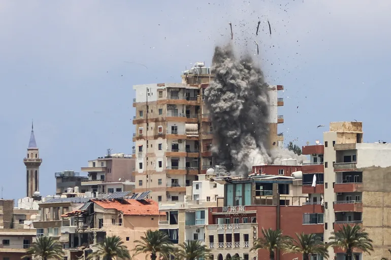 Saat Trump Bicara Perdamaian, Delapan Warga Tewas dalam Serangan Israel di Kota Tyre Lebanon