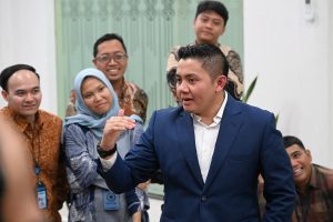 Seskab Teddy Indra Wijaya