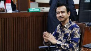 adam-deni-semringah-dituntut-1-tahun-penjara-1_169