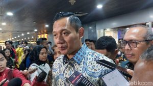 agus-harimurti-yudhoyono-ahy-usai-raker-dengan-dpr_169
