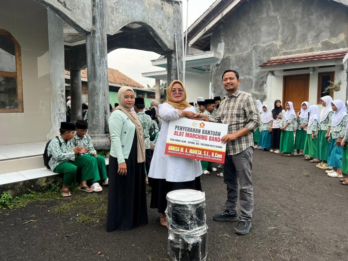 anggota-dpr-ri-fraksi-partai-gerindra-annisa-mahesa-1781926493192