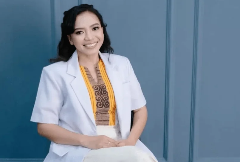 dr. Elizabeth Princila Utami Pakaenoni alias dr. Icha