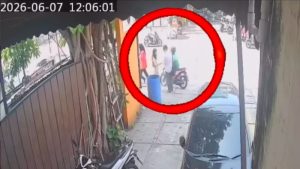 kasus-penjambretan-hp-warga-di-bendungan-hilir-benhil-jjakpus-viral-di-medsos-polisi-menyelidiki-kasus-dan-mencari-pelaku-jamb-1781866286184_169