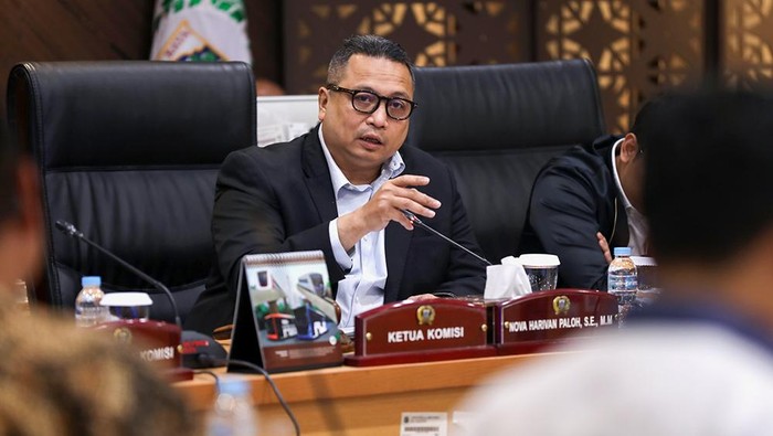 ketua-komisi-b-dprd-dki-jakarta-nova-harivan-paloh-1758731549291_169
