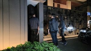 penyidik-kpk-datangi-rumah-wamen-imipas-silmy-karim-taufiqdetikcom-1780503941187_169 (1)