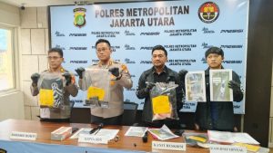 polisi-merilis-pengungkapan-kasus-percobaan-penculikan-kakek-70-tahun-di-pik-jakarta-utara-1781525458875_169