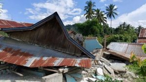 rumah-warga-di-sigi-rusak-akibat-gempa-bumi-m-67-yang-berpusat-di-palu-1781607055755_169