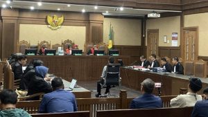 sidang-perdana-kasus-suap-mantan-ketua-ombudsman-hery-susanto-1782360033025_169