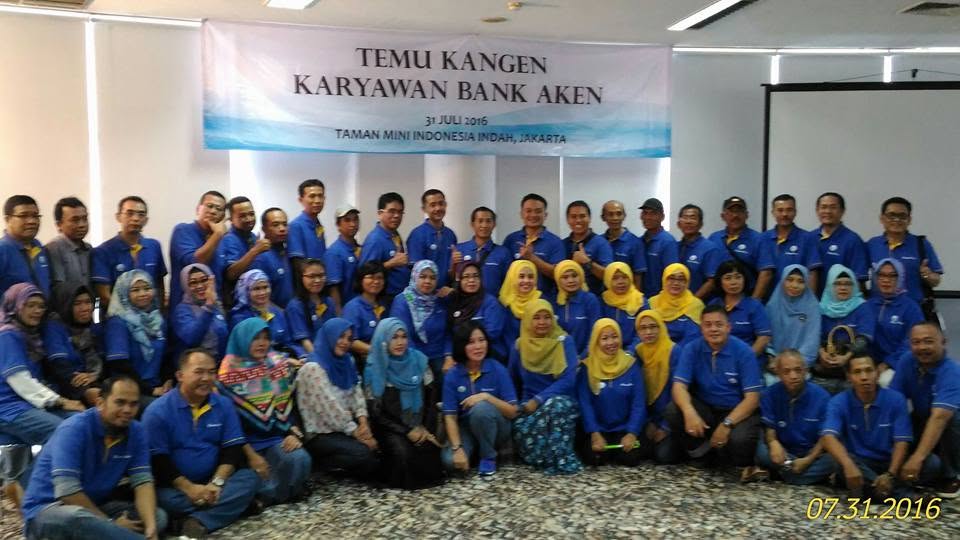 Kenangan eks karyawan Bank Aken. Foto: Dok. Facebook