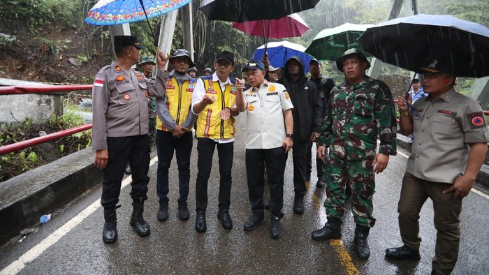 ketua-satuan-tugas-satgas-percepatan-rehabilitasi-dan-rekonstruksi-prr-pascabencana-sumatera-muhammad-tito-karnavian-1783431471604_169