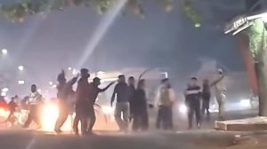 viral-gerombolan-pemuda-tawuran-di-jalan-h-mawi-kecamatan-parung-bogor-jawa-barat-1783169957851_169